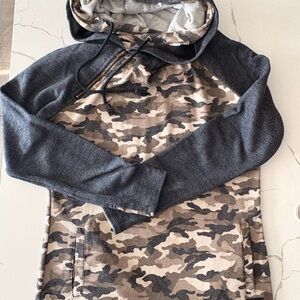 Camouflage Hooded Jacket